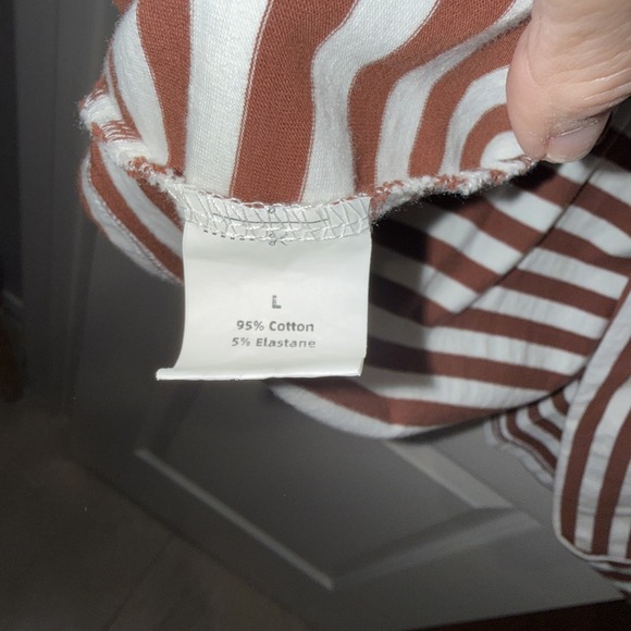 Lily coco Women's Open Back Top Size Large (2) 5551 - Picture 2 of 8